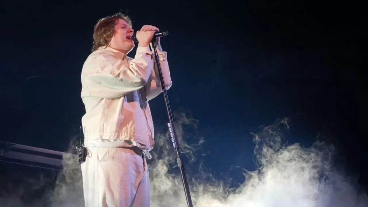 Lewis Capaldi: How I'm Feeling Now Backdrop