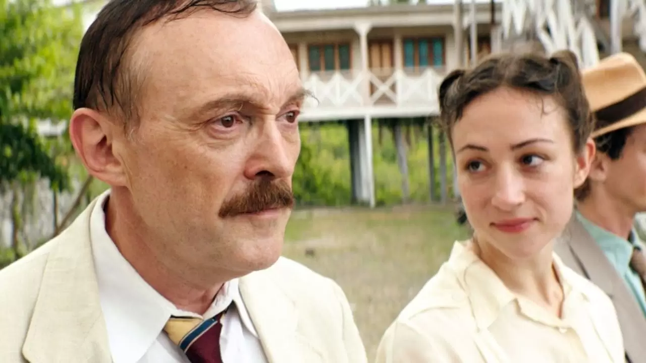 Stefan Zweig: Farewell to Europe Backdrop