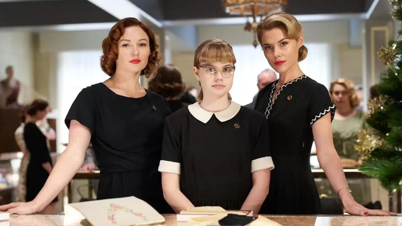 Ladies in Black Backdrop